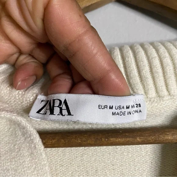 Zara Women's Cream/Navy Striped Sweater - Picture 5 of 8